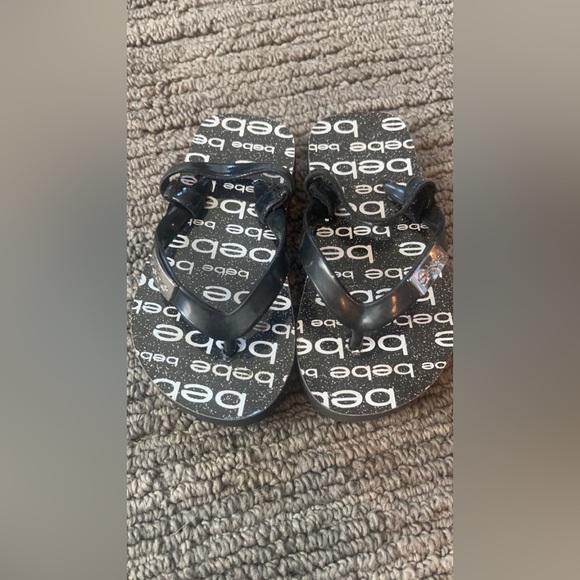 Bebe Toddler Girls Sandal Flip Flops Black White Size 6 Child Backstrap - Picture 3 of 4